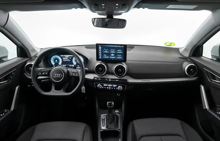 Testigos de advertencia en el cuadro de un coche de alquiler: qué hacer