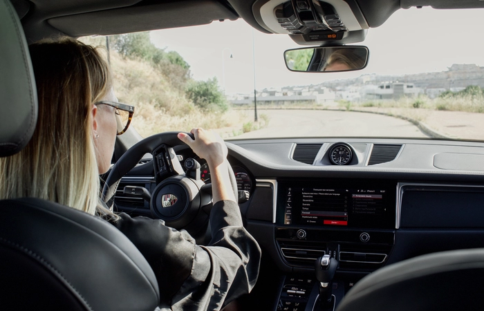 ​Consejos para un viaje familiar inolvidable en un coche de alquiler desde el aeropuerto de Málaga