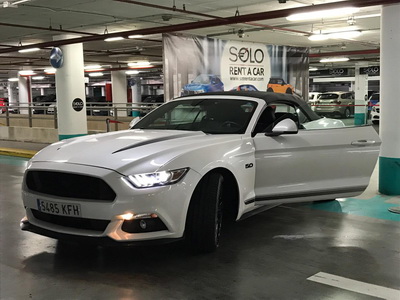 Cabriolet rental in Madrid